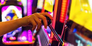 Aplikasi ri771 tampilan antarmuka modern navigasi mudah slot dan olahraga